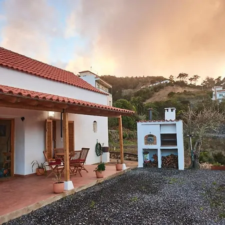 Sustainable Rural House La Lisa Dorada شاليه